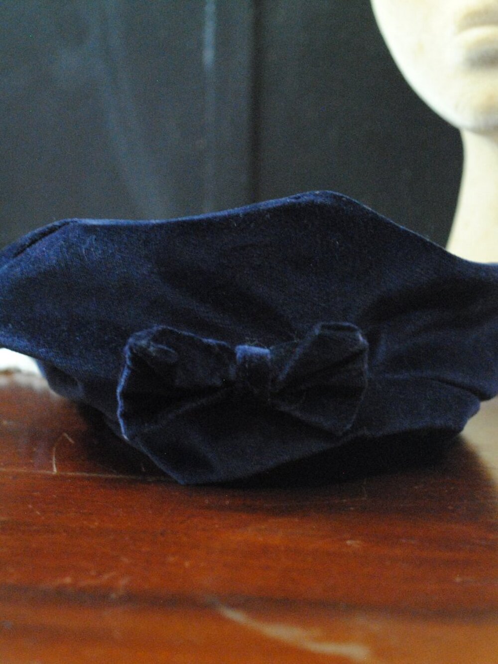 Vintage Girls' Dark Blue Velvet / Velveteen Beret Hat 4T 1990s
